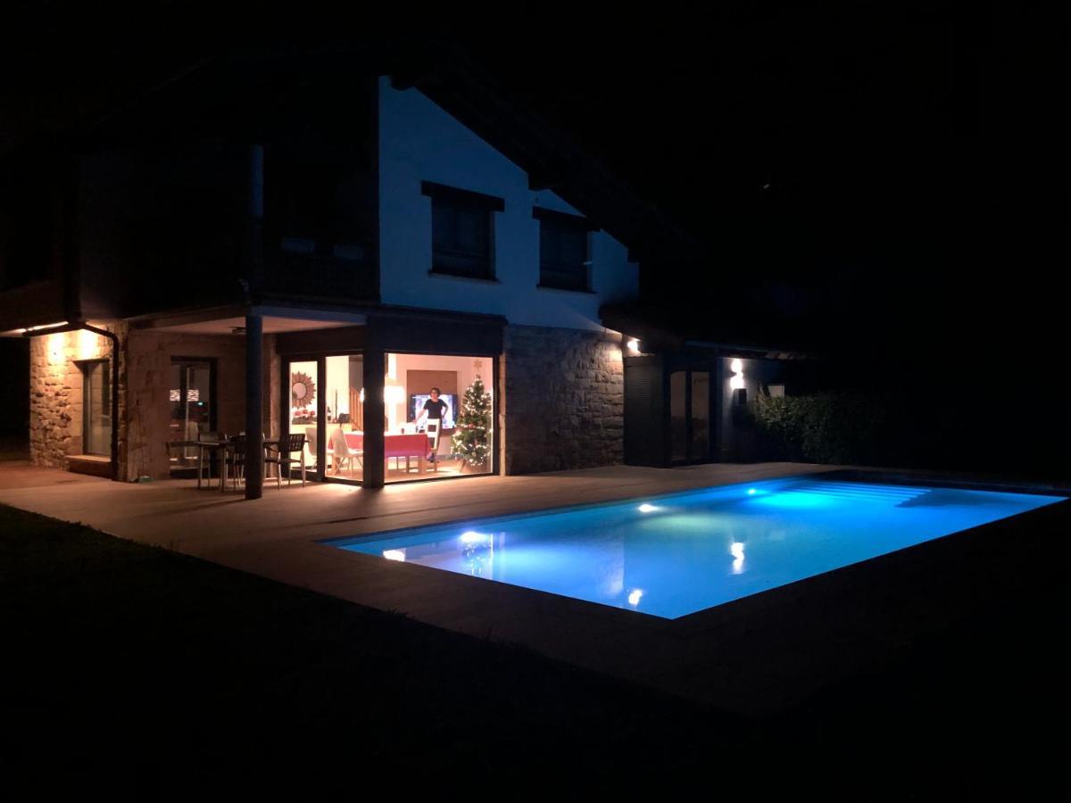 Iturriotz Berezia Apartment Areatza Bagian luar foto