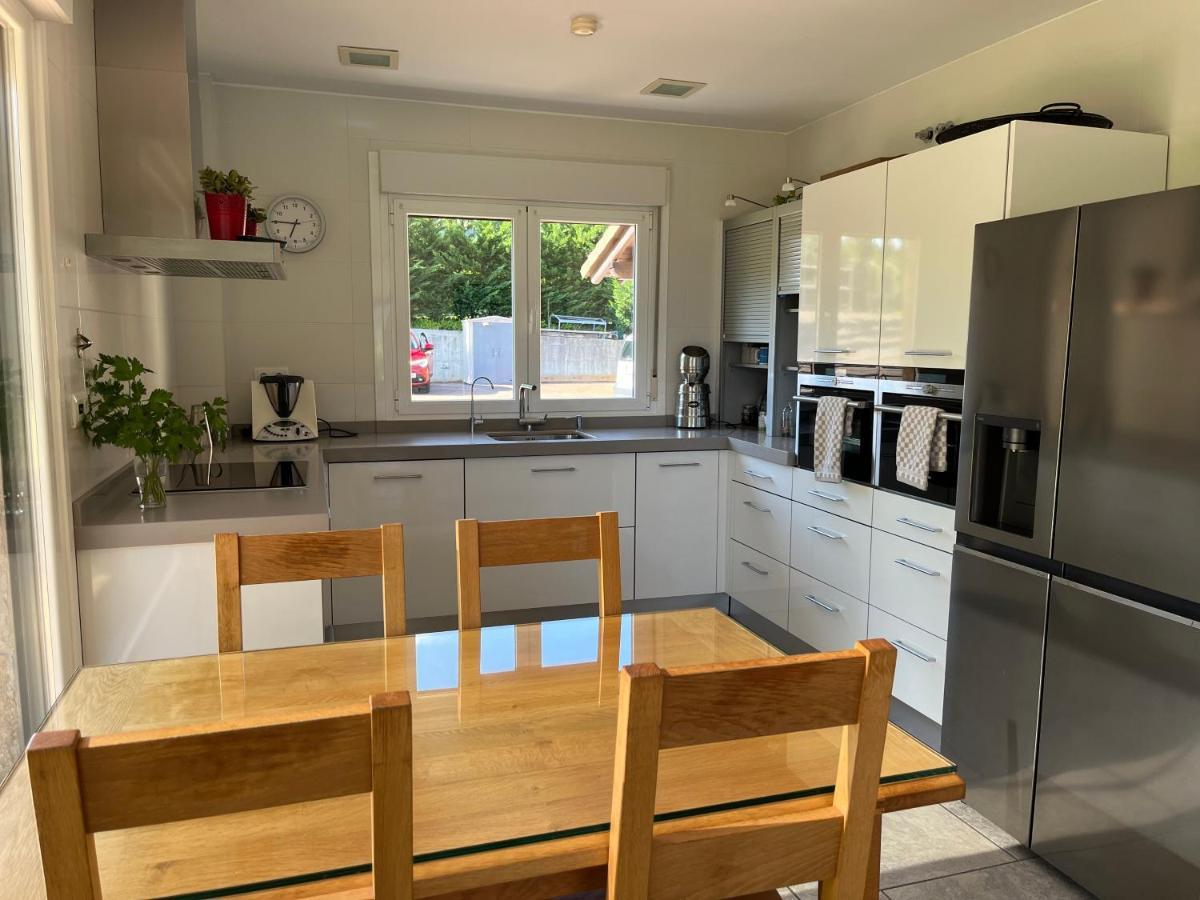 Iturriotz Berezia Apartment Areatza Bagian luar foto