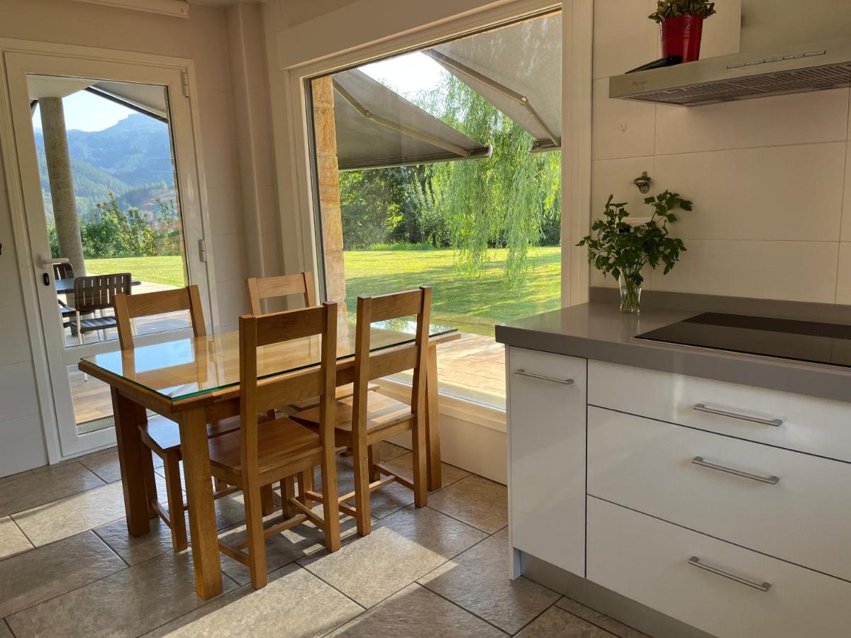 Iturriotz Berezia Apartment Areatza Bagian luar foto